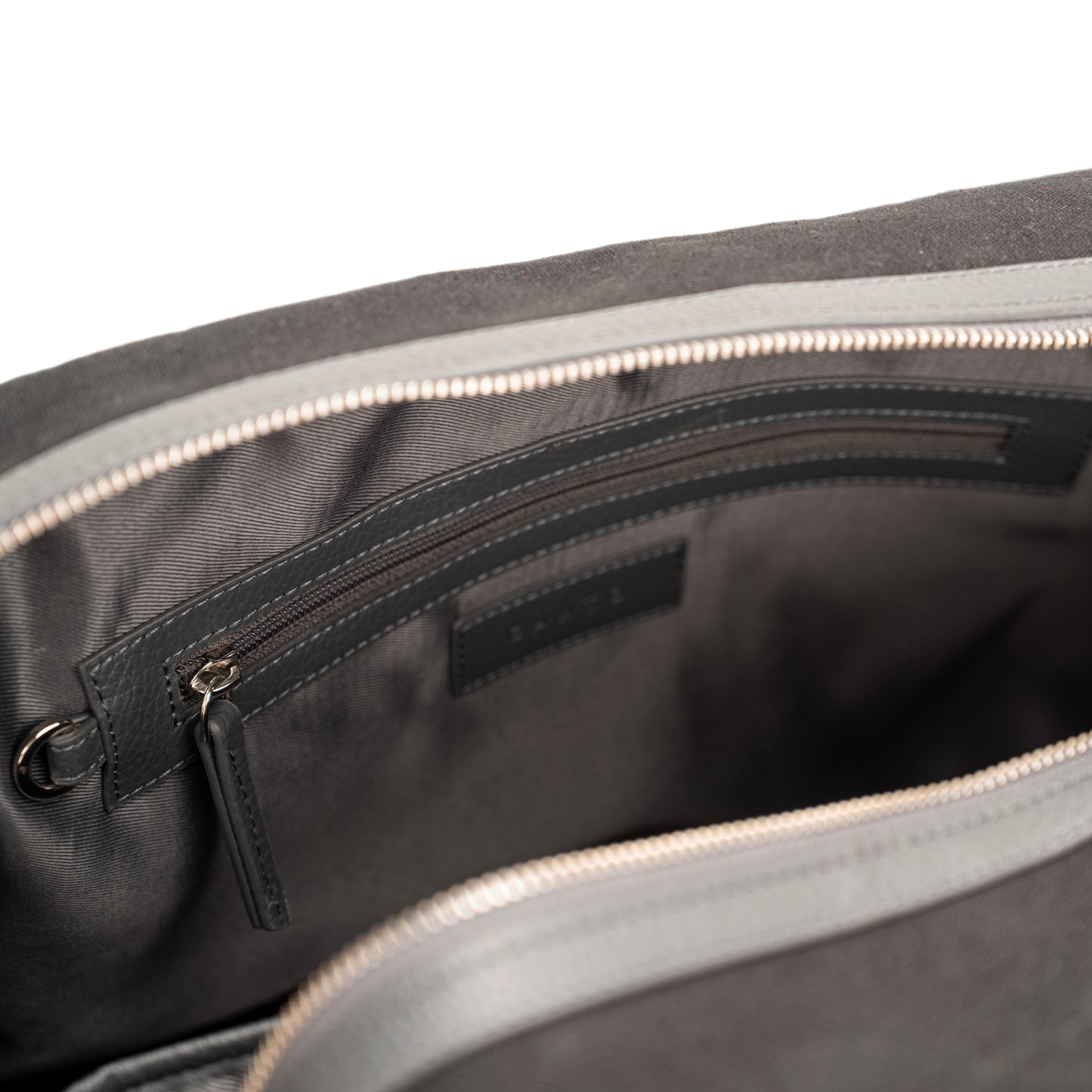 Mojave Duffle Bag- Black and Grey